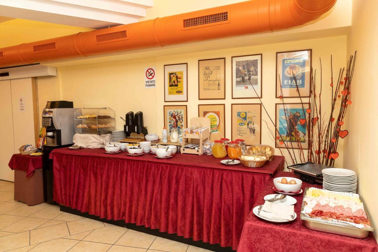 Hotel Santa Maria Ad Nives à Canazei Extérieur photo